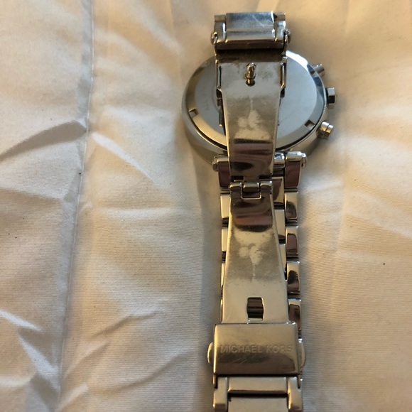 Michael kors watch - Picture 6 of 7